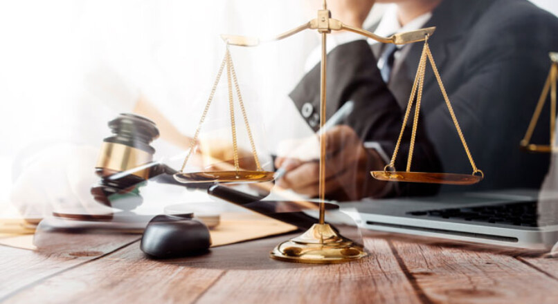 .


Análisis del Conflicto Legal: Los Colegios de Abogados y la Ley de Defensa de la Competencia