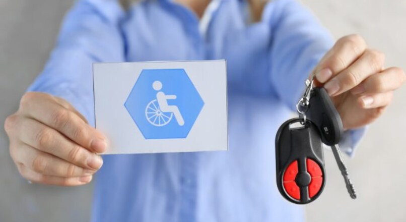 Tarjetas de aparcamiento para personas con movilidad reducida: el delito de falsificación documental